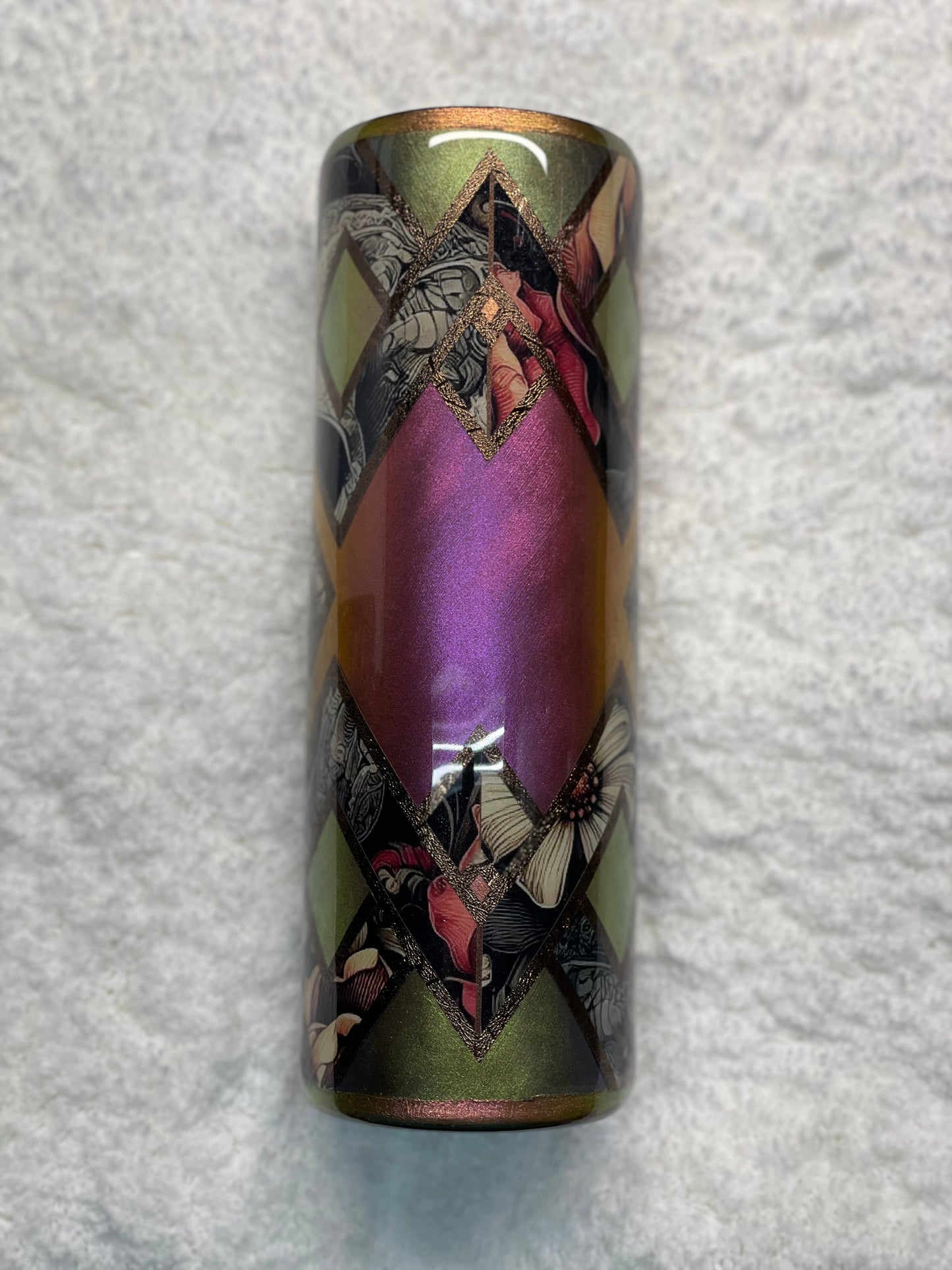Skulls and roses pigment tumbler
