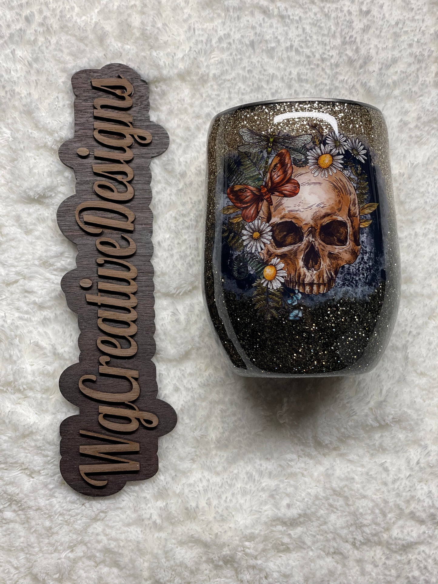Floral Skull 🍷